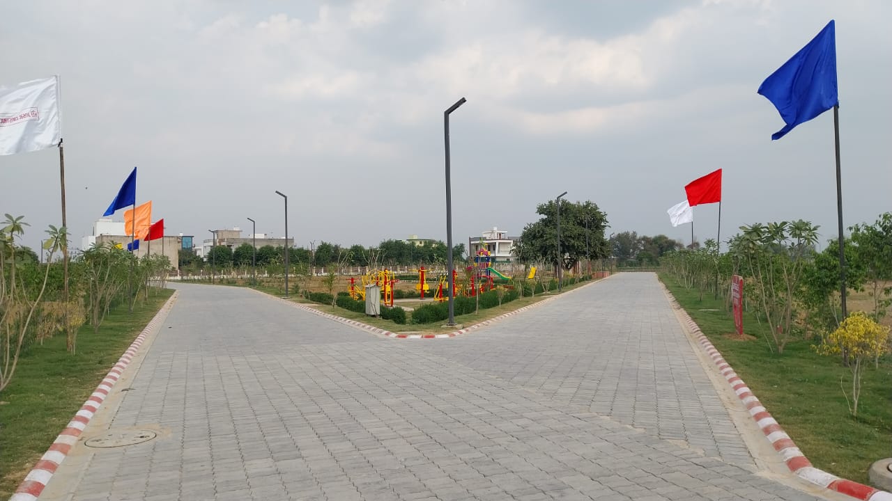 Casual Image 2